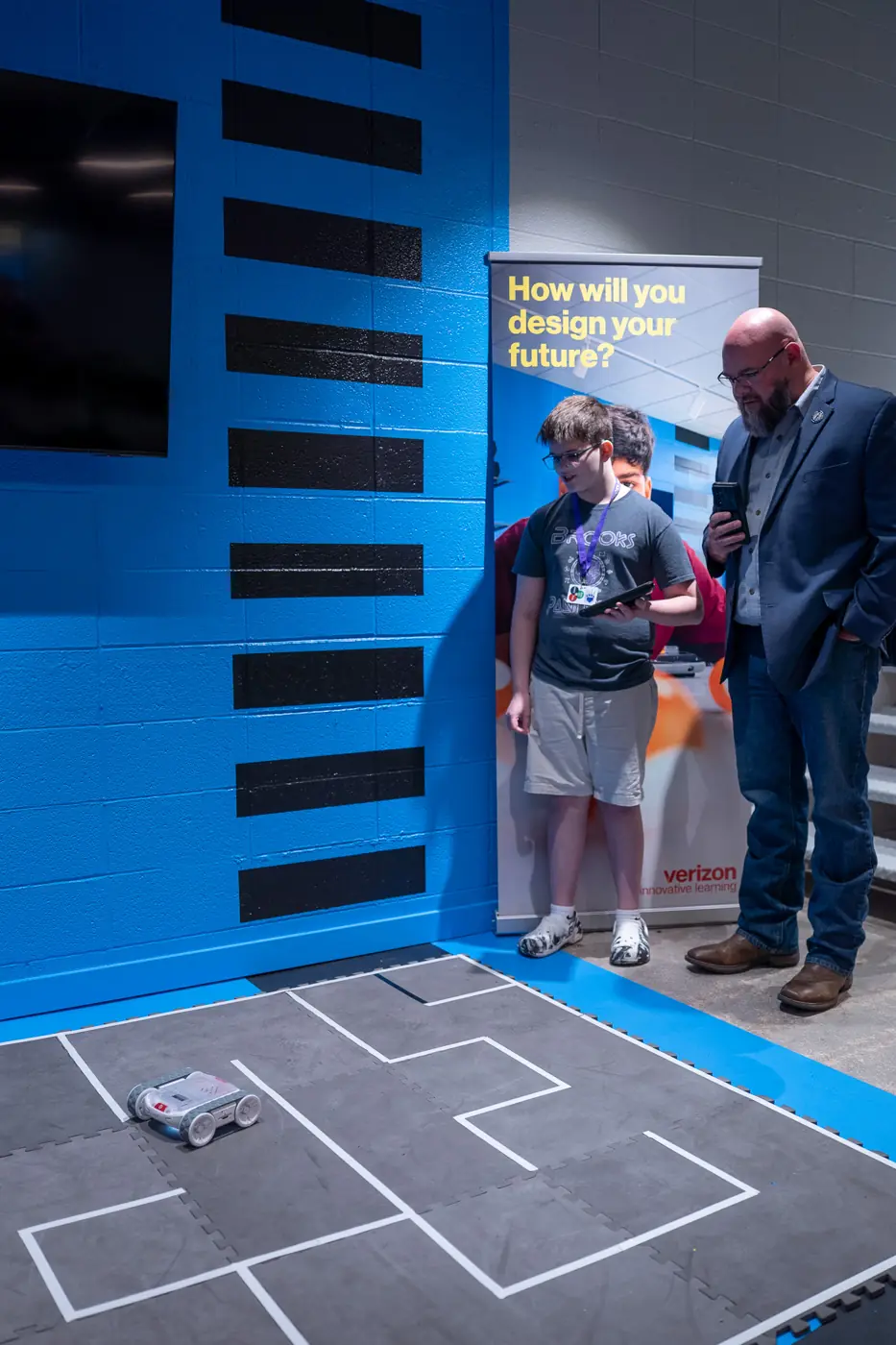 Students and staff in the Verizon Innovative Learning Lab at Brooks, photo 35 of 59